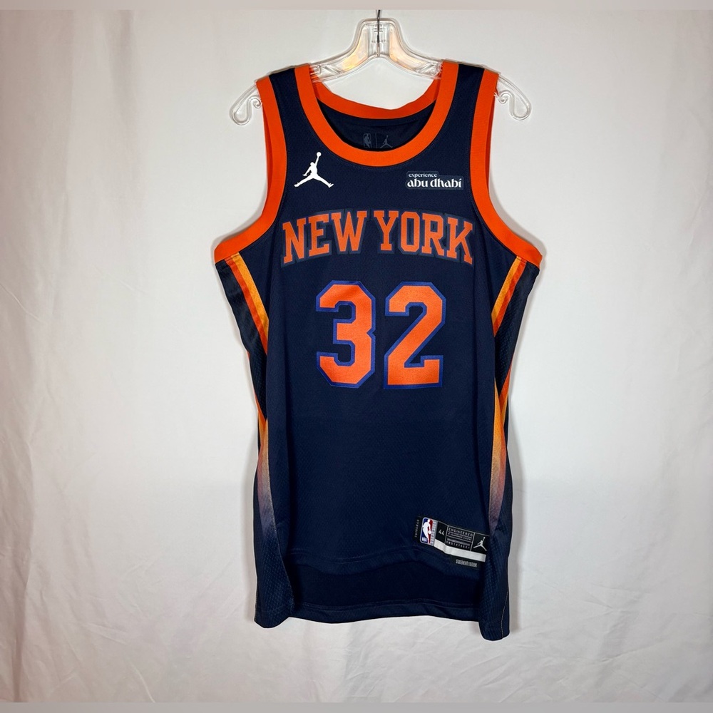 Nike New York Knicks #32 Towns Statement Edition Swingman Basketball Jersey